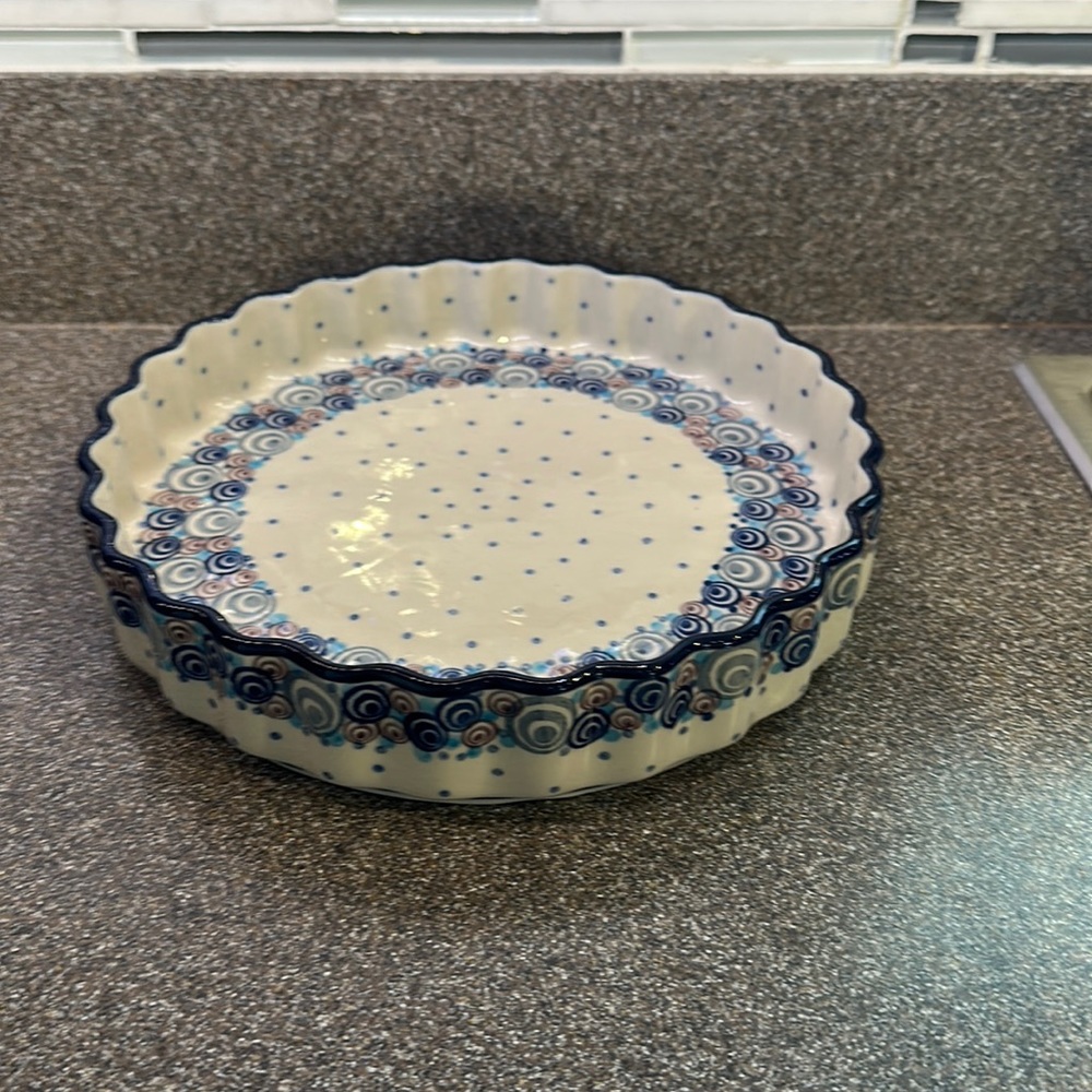 Polish pottery shallow dish